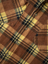 Vintage 1970s Plaid Button Up Flannel in Classic Tartan Design